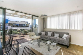 Shenkin Street 2BR Rooftop Penthouse